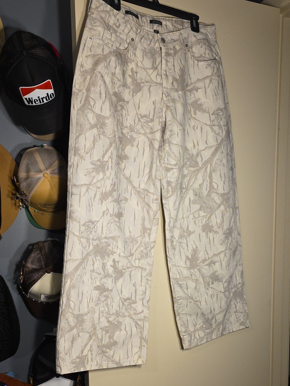 Wild Fable Low Rise Baggy Jeans